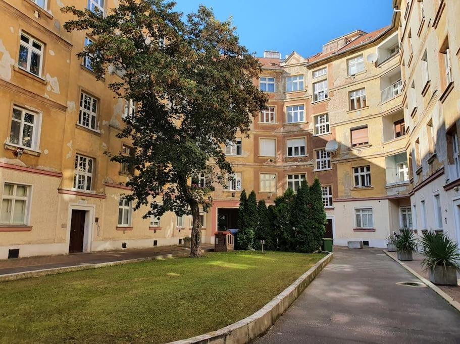 Lovely & Unique Apt In The Historic Center. 布拉迪斯拉发 外观 照片