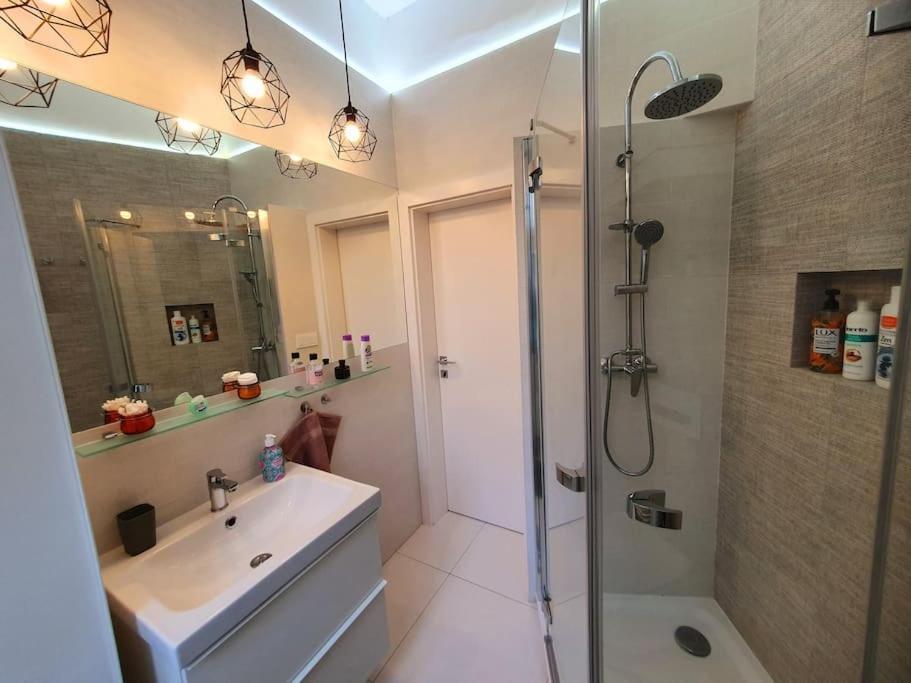 Lovely & Unique Apt In The Historic Center. 布拉迪斯拉发 外观 照片